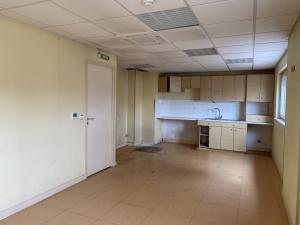 A LOUER / A VENDRE - 1 300 m² - Z.I. BREZET - CLERMONT FERRAND